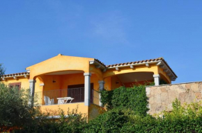 ISS Travel, Ponderosa Terrace - centrally located 2-bedroom apartment with aircondition San Teodoro